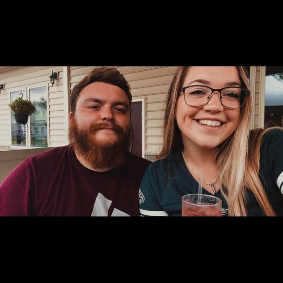 Meet your Posher, Tiffany - Picture 1 of 1